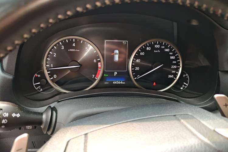 Used Lexus NX 2020 200 Front-Wheel Drive Freeline Edition China VI Standard Odometer Close Up