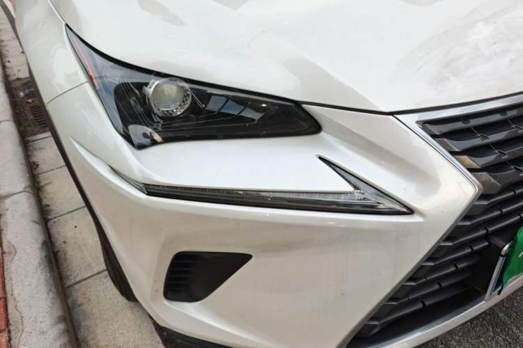Used Lexus NX 2020 200 Front-Wheel Drive Vmotion Edition China VI Standard Right Front Headlight