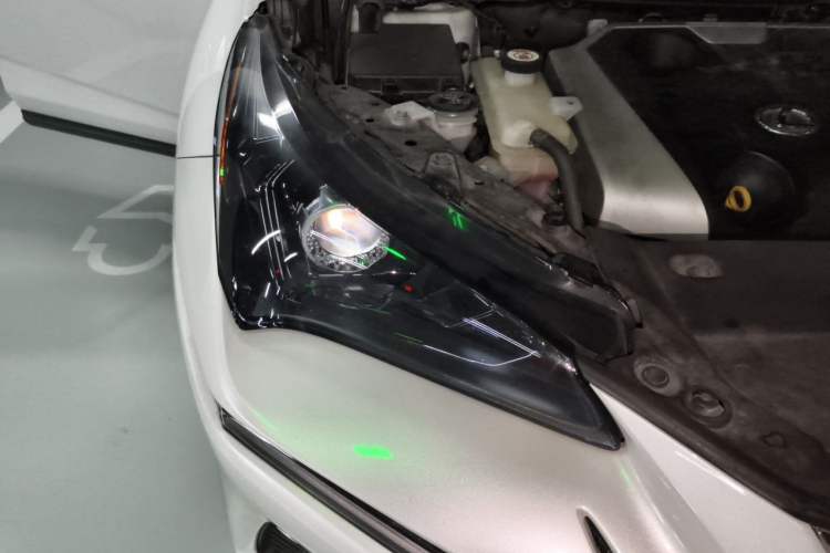 Used Lexus NX 2020 200 Front-Wheel Drive Freeline Edition China VI Standard Right Front Headlight