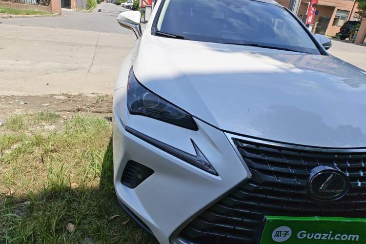 Used Lexus NX 2020 300h Front-Drive FENGSHANG Version China VI Standard Right Front Headlight