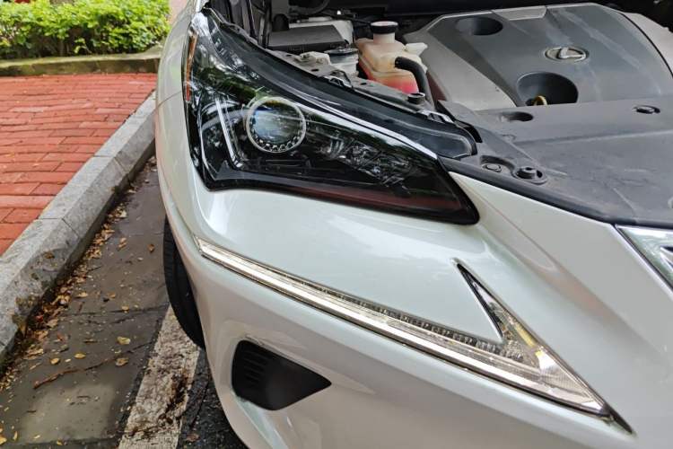 Used Lexus NX 2020 200 Front-Wheel Drive Freeline Edition China VI Standard Right Front Headlight