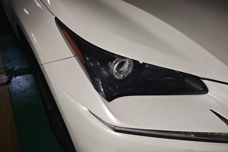 Used Lexus NX 2020 200 Front-Wheel Drive Freeline Edition China VI Standard Right Front Headlight