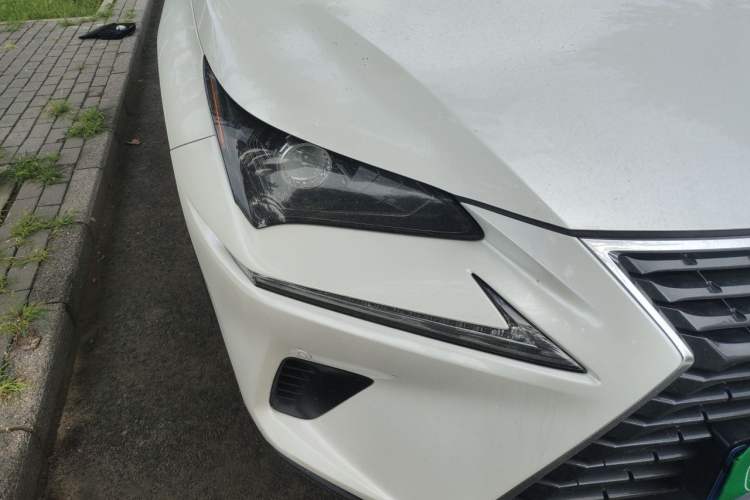 Used Lexus NX 2020 200 All-Wheel Drive Fēngshàng Version China VI Standard Right Front Headlight