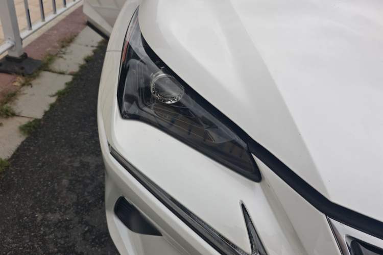 Used Lexus NX 2020 200 Front-Wheel Drive Freeline Edition China VI Standard Right Front Headlight