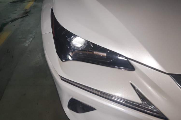 Used Lexus NX 2020 300h Front-Drive FENGSHANG Version China VI Standard Right Front Headlight