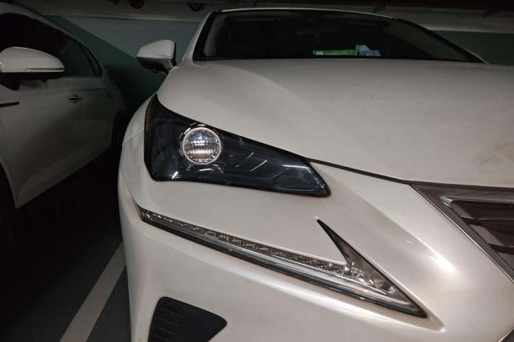 Used Lexus NX 2020 200 Front-Wheel Drive Vmotion Edition China VI Standard Right Front Headlight