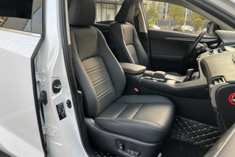 Used Lexus NX 2020 300h Front-Drive FENGSHANG Version China VI Standard Right Front Seat