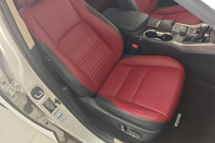Used Lexus NX 2020 200 All-Wheel Drive Fēngshàng Version China VI Standard Right Front Seat