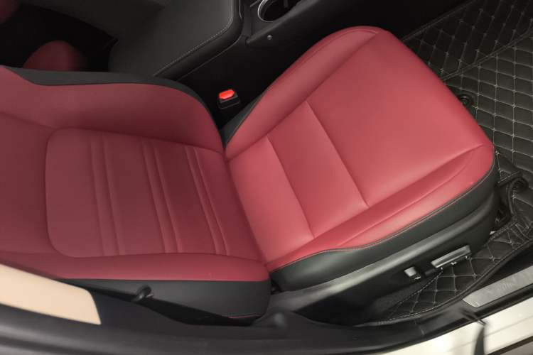 Used Lexus NX 2020 200 All-Wheel Drive Fēngshàng Version China VI Standard Right Front Seat