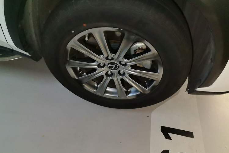 Used Lexus NX 2020 200 All-Wheel Drive Fēngshàng Version China VI Standard Right Front Wheel Hub