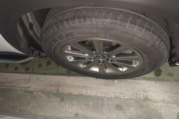 Used Lexus NX 2020 300h Front-Drive FENGSHANG Version China V Standard Right Front Wheel Hub
