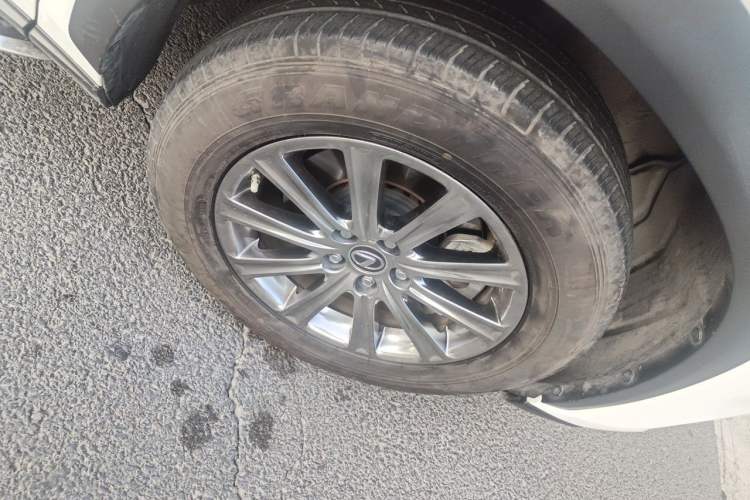 Used Lexus NX 2020 200 All-Wheel Drive Fēngshàng Version China VI Standard Right Front Wheel Hub