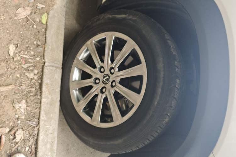 Used Lexus NX 2020 200 All-Wheel Drive Fēngshàng Version China V Standard Right Front Wheel Hub
