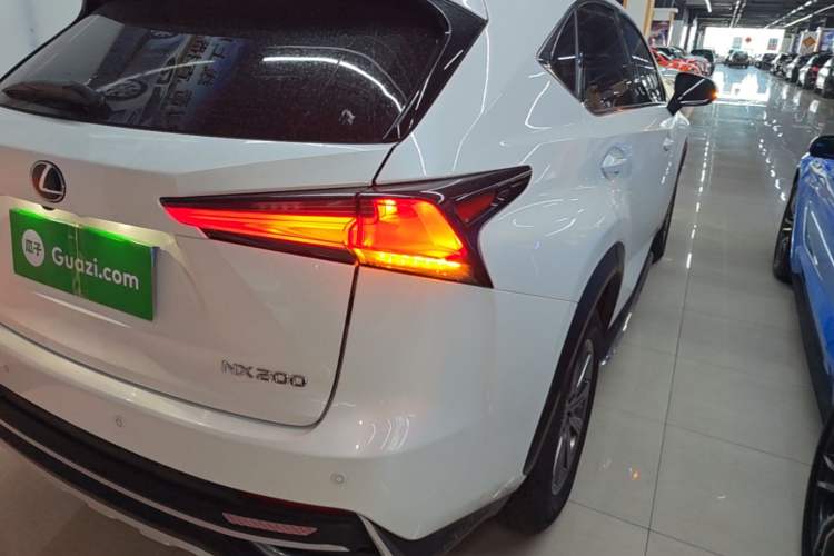 Used Lexus NX 2020 200 All-Wheel Drive Fēngshàng Version China VI Standard Right Rear Taillight
