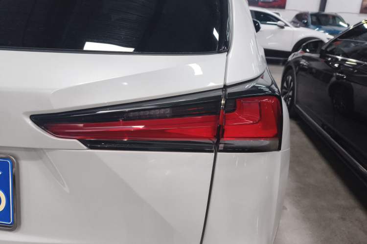 Used Lexus NX 2020 200 All-Wheel Drive Fēngshàng Version China VI Standard Right Rear Taillight