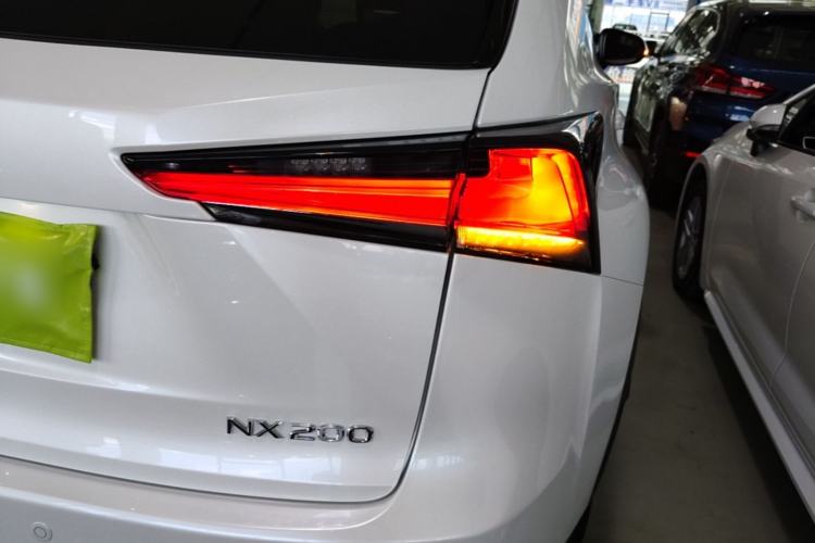 Used Lexus NX 2020 200 All-Wheel Drive Fēngshàng Version China VI Standard Right Rear Taillight