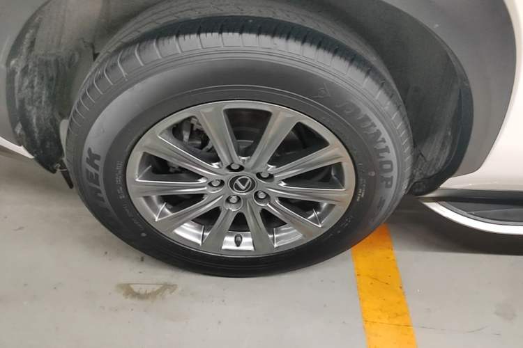 Used Lexus NX 2020 200 Front-Wheel Drive Vmotion Edition China VI Standard Right Rear Wheel Hub
