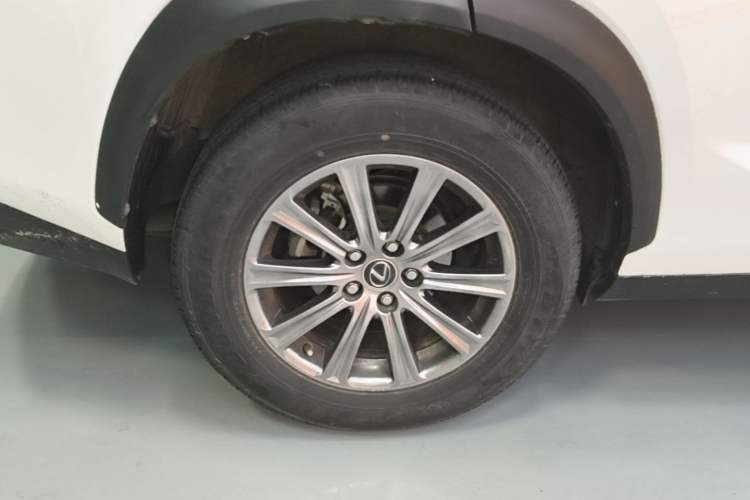 Used Lexus NX 2020 200 Front-Wheel Drive Freeline Edition China VI Standard Right Rear Wheel Hub
