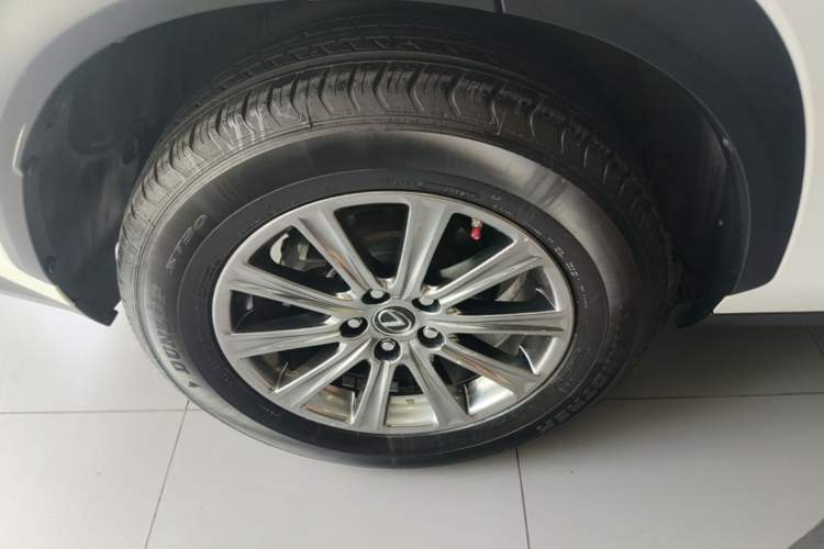 Used Lexus NX 2020 200 All-Wheel Drive Fēngshàng Version China VI Standard Right Rear Wheel Hub