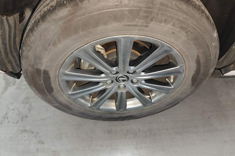 Used Lexus NX 2020 200 Front-Wheel Drive Freeline Edition China VI Standard Right Rear Wheel Hub