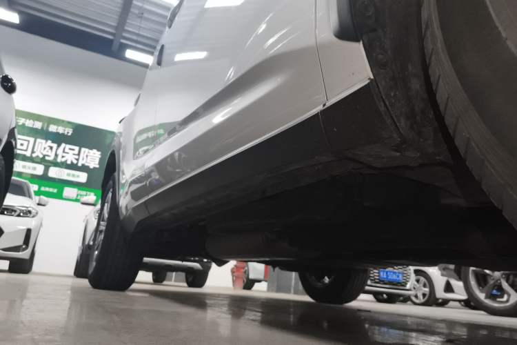 Used Lexus NX 2020 200 All-Wheel Drive Fēngshàng Version China VI Standard Right Side Sill