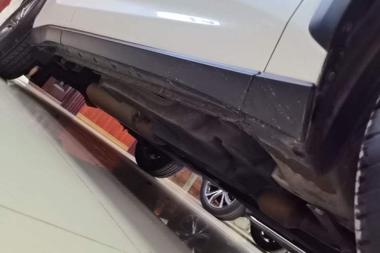 Used Lexus NX 2020 200 Front-Wheel Drive Freeline Edition China VI Standard Right Side Sill