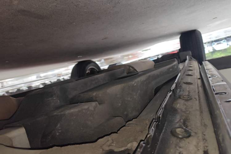 Used Lexus NX 2020 200 All-Wheel Drive Fēngshàng Version China VI Standard Right Side Sill