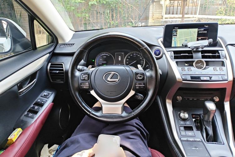 Used Lexus NX 2020 300h Front-Drive FENGSHANG Version China VI Standard Steering Wheel