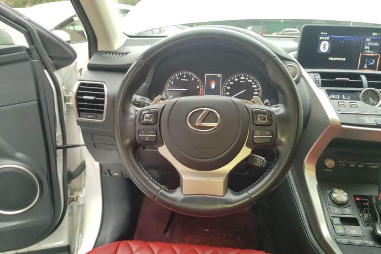 Used Lexus NX 2020 200 Front-Wheel Drive Freeline Edition China VI Standard Steering Wheel
