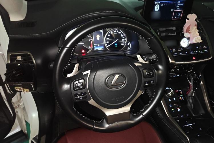 Used Lexus NX 2020 200 Front-Wheel Drive Freeline Edition China VI Standard Steering Wheel
