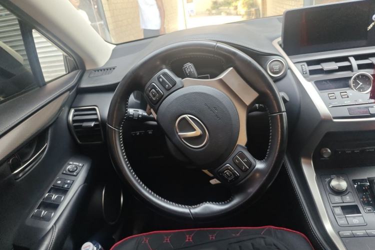 Used Lexus NX 2020 200 Front-Wheel Drive Freeline Edition China VI Standard Steering Wheel