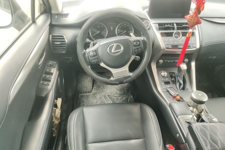 Used Lexus NX 2020 200 All-Wheel Drive Fēngshàng Version China VI Standard Steering Wheel