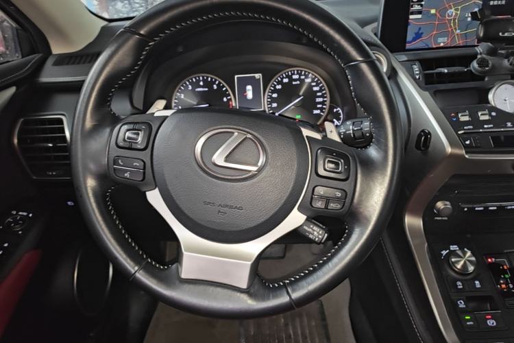 Used Lexus NX 2020 200 All-Wheel Drive Fēngshàng Version China VI Standard Steering Wheel