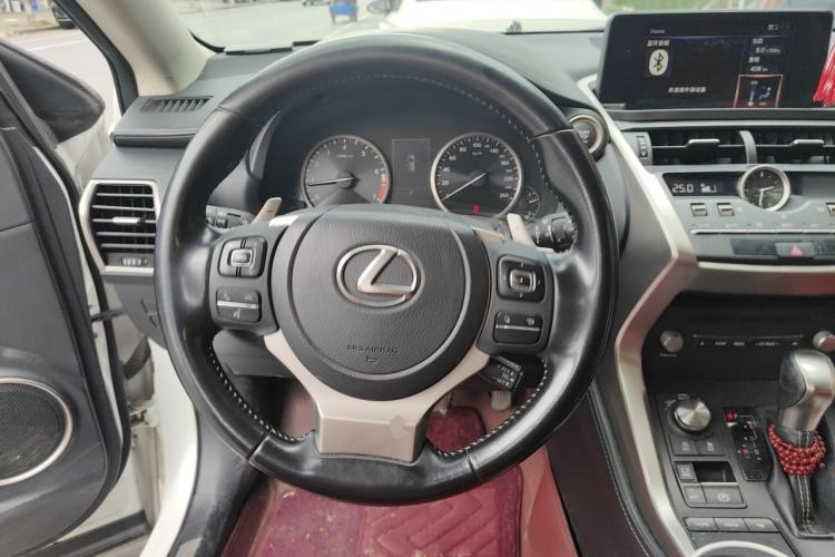 Used Lexus NX 2020 200 Front-Wheel Drive Freeline Edition China VI Standard Steering Wheel