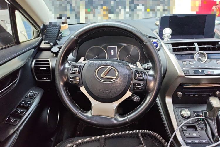 Used Lexus NX 2020 300h Front-Drive FENGSHANG Version China V Standard Steering Wheel
