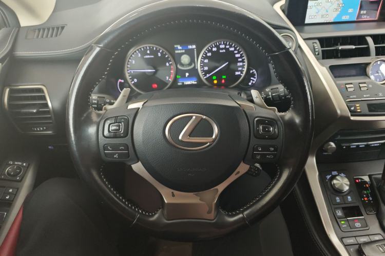 Used Lexus NX 2020 200 All-Wheel Drive Fēngshàng Version China VI Standard Steering Wheel