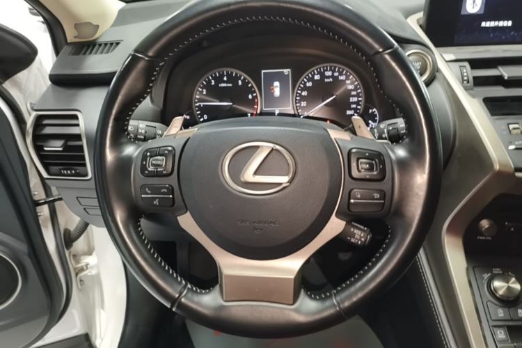 Used Lexus NX 2020 200 Front-Wheel Drive Freeline Edition China VI Standard Steering Wheel