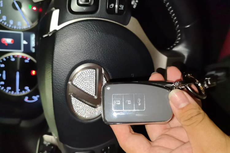 Used Lexus NX 2020 200 All-Wheel Drive Fēngshàng Version China VI Standard Vehicle Key