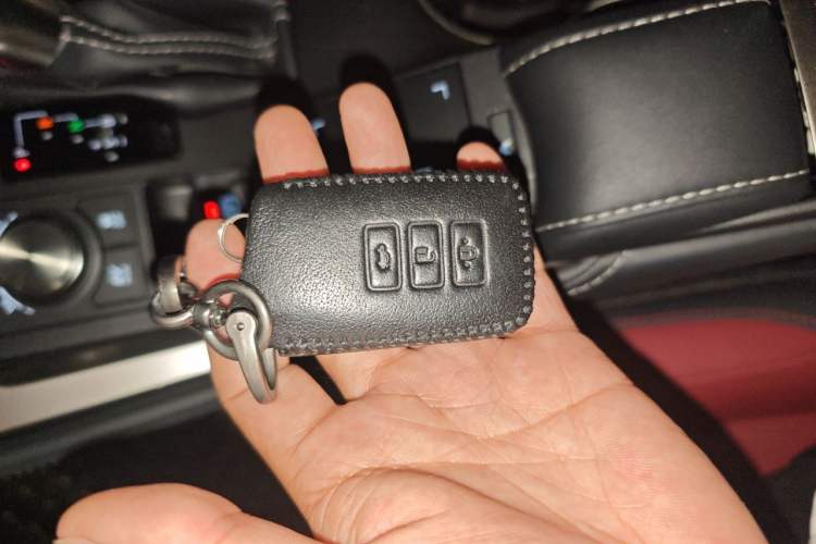 Used Lexus NX 2020 300h Front-Drive FENGSHANG Version China V Standard Vehicle Key