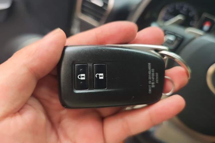 Used Lexus NX 2020 200 Front-Wheel Drive Freeline Edition China VI Standard Vehicle Key