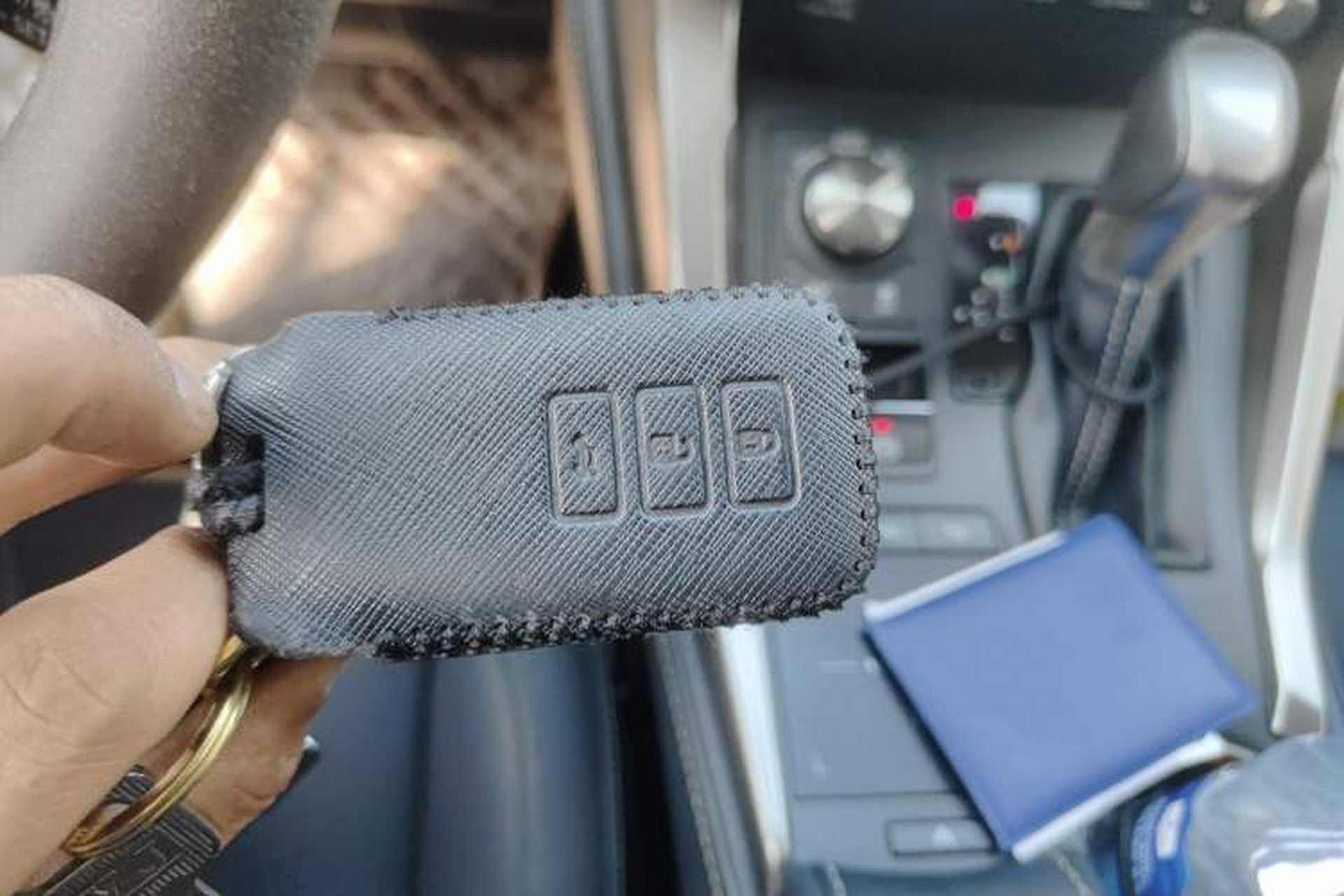 Used Lexus NX 2020 300h Front-Drive FENGSHANG Version China VI Standard Vehicle Key