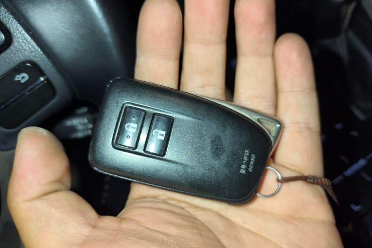 Used Lexus NX 2020 200 Front-Wheel Drive Freeline Edition China VI Standard Vehicle Key