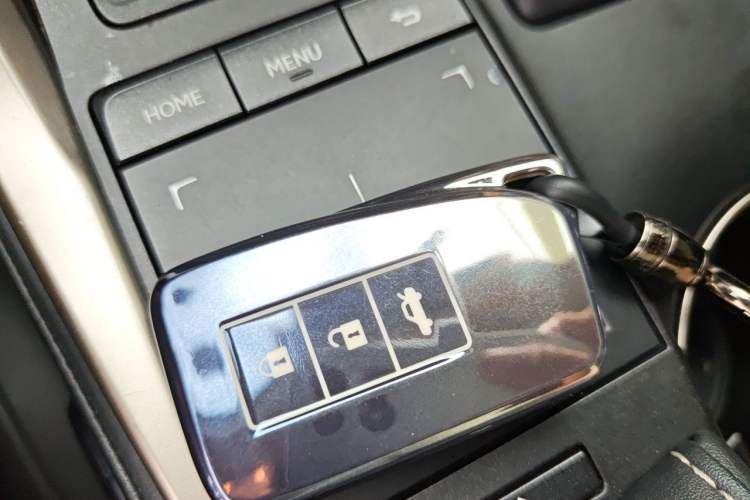 Used Lexus NX 2020 300h Front-Drive FENGSHANG Version China VI Standard Vehicle Key
