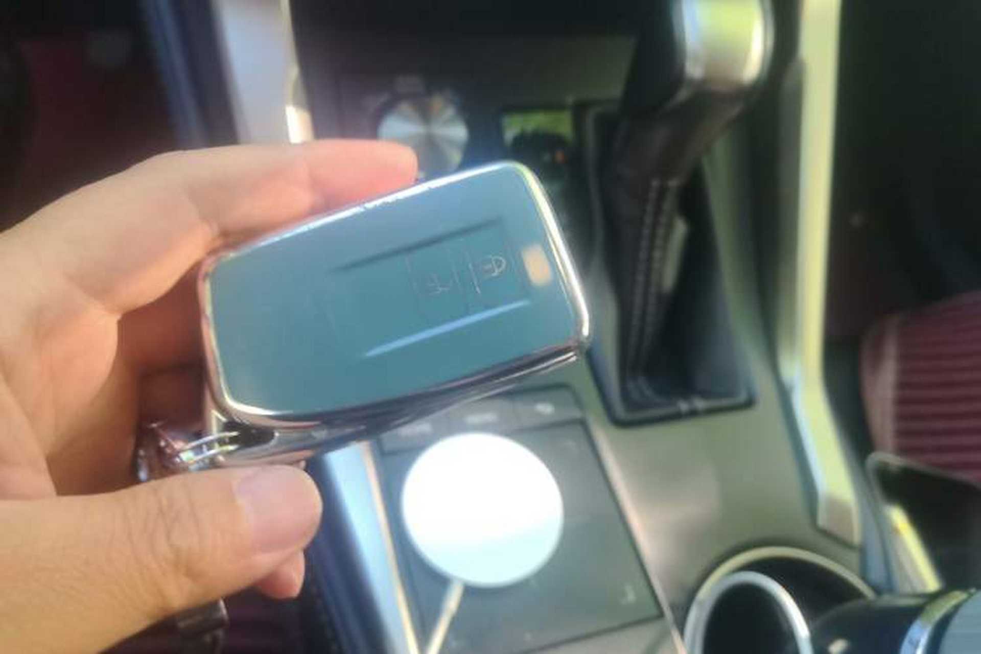 Used Lexus NX 2020 200 Front-Wheel Drive Freeline Edition China VI Standard Vehicle Key