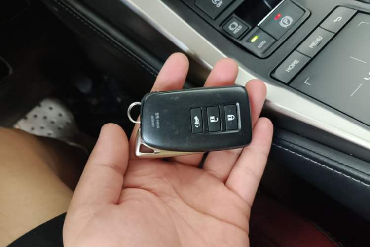 Used Lexus NX 2020 200 All-Wheel Drive Fēngshàng Version China VI Standard Vehicle Key