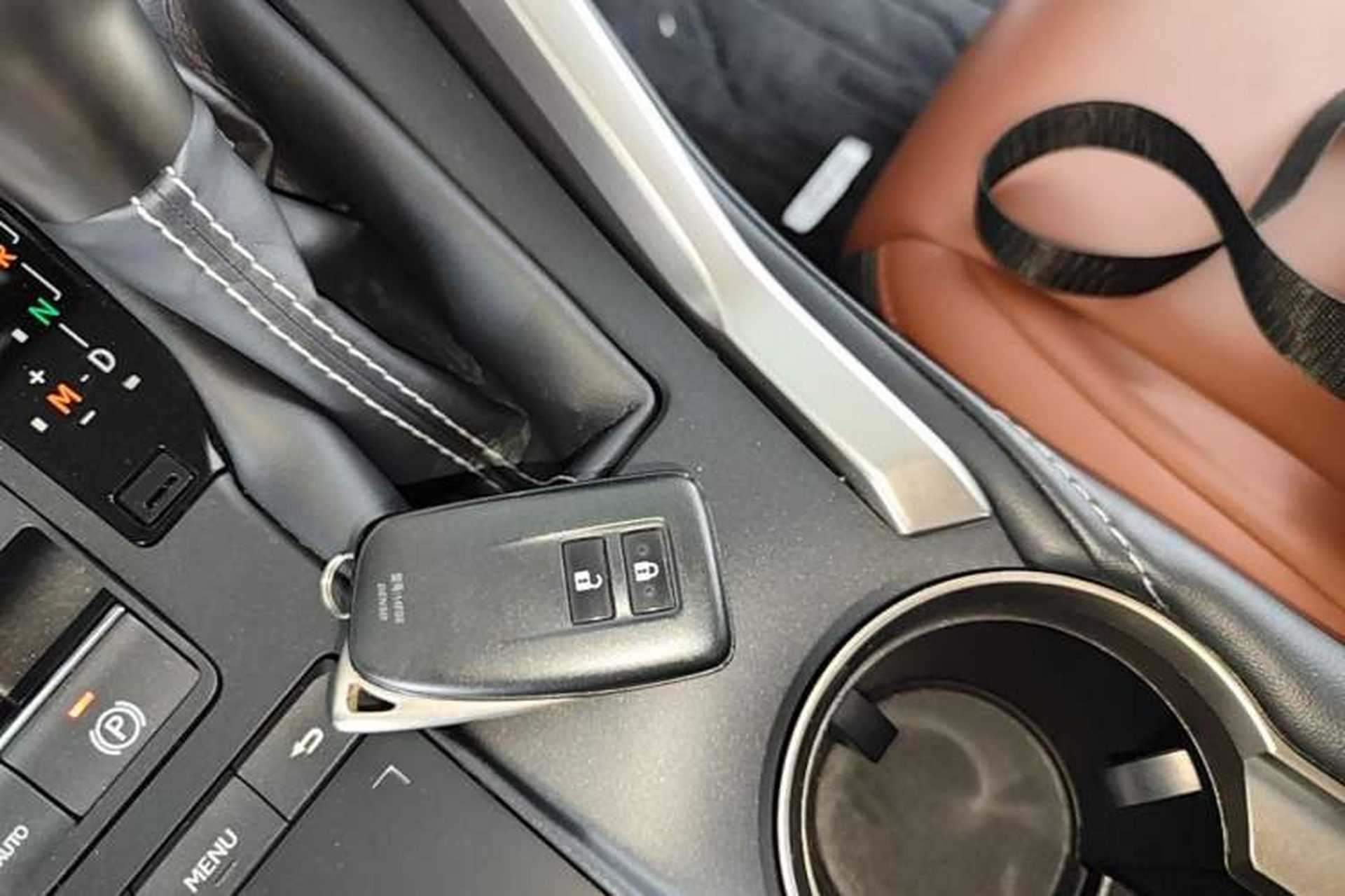 Used Lexus NX 2020 200 Front-Wheel Drive Freeline Edition China VI Standard Vehicle Key