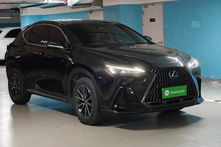 Used Lexus NX 2022 350h Front-Wheel-Drive Innovation Edition Exterior 2