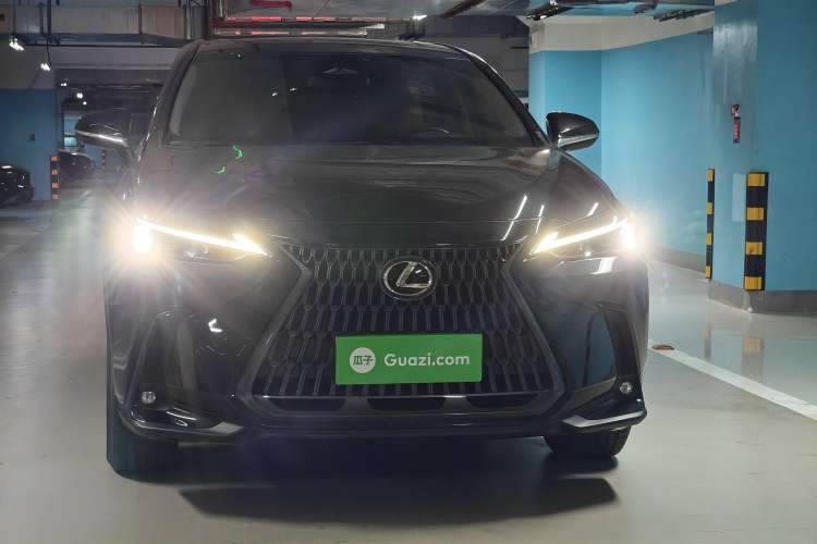 Used Lexus NX 2022 350h Front-Wheel-Drive Innovation Edition Front