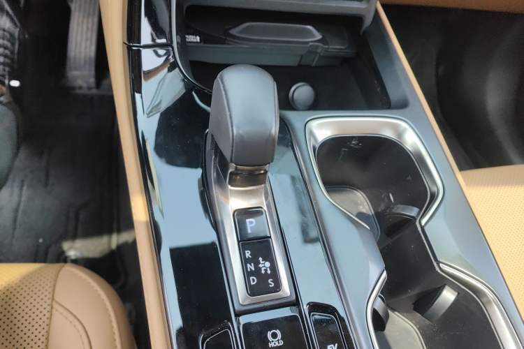 Used Lexus NX 2022 350h Front-Wheel-Drive Innovation Edition Gear Lever