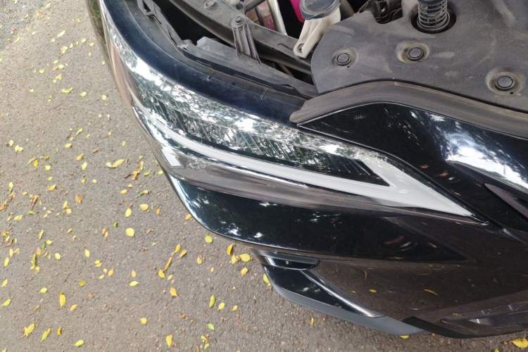Used Lexus NX 2022 350h Front-Wheel-Drive Innovation Edition Right Front Headlight